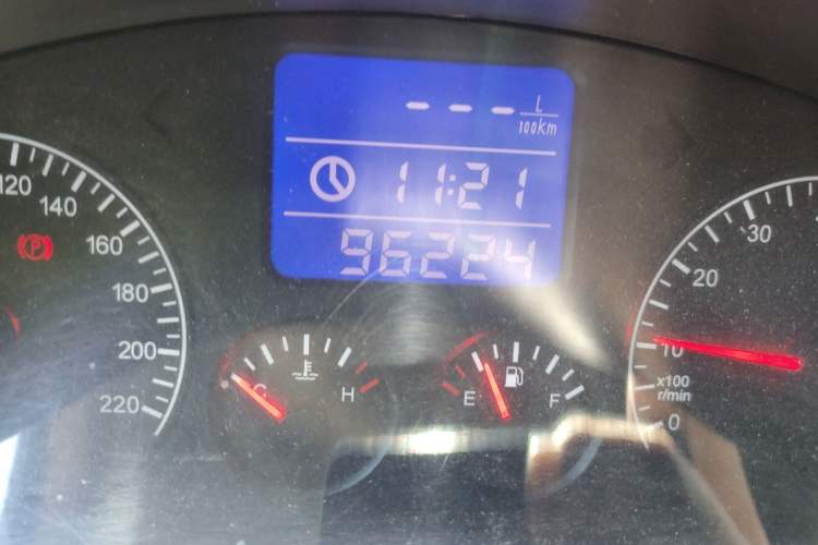 Used Chery Tiggo 3 2015 1.6L Manual Zhishang Sport Edition Odometer Close Up