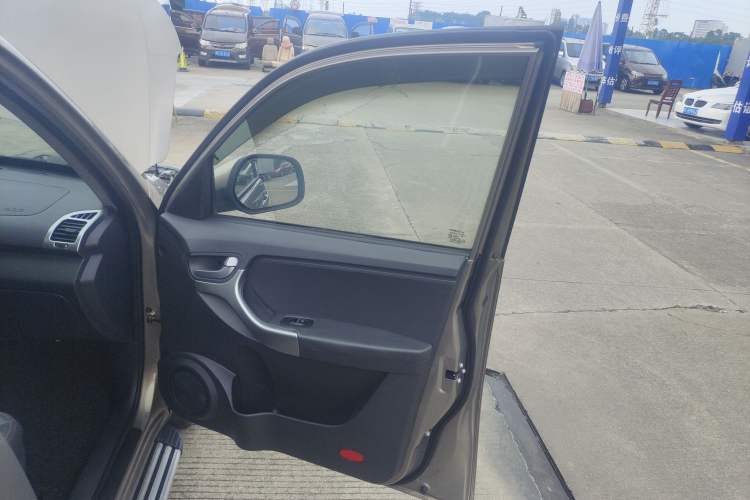 Used Chery Tiggo 3 2015 1.6L CVT ZhiShang Commemorative Edition Right Front Door Interior