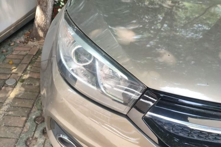 Used Chery Tiggo 3 2015 1.6L Manual Fashion Sport Edition Right Front Headlight
