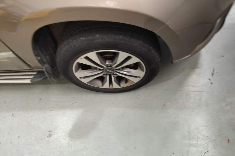 Used Chery Tiggo 3 2015 1.6L Manual Zhishang Commemorative Edition Right Front Wheel Hub