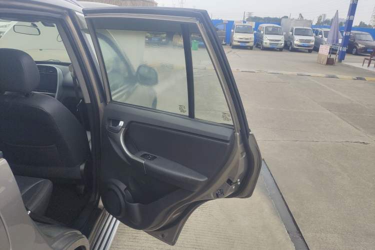 Used Chery Tiggo 3 2015 1.6L CVT ZhiShang Commemorative Edition Right Rear Door Interior