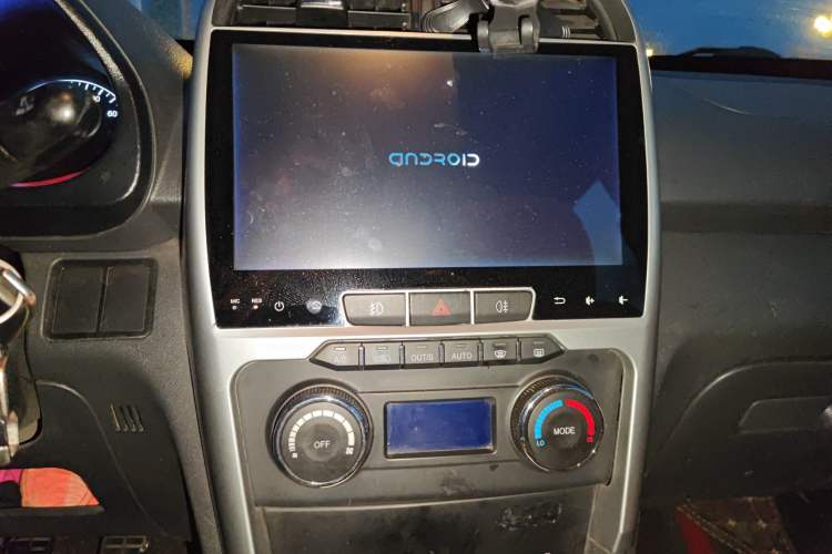 Used Chery Tiggo 3 2015 1.6L Manual Fashion Sport Edition Audio And AC Panel