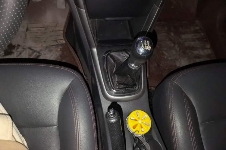 Used Chery Tiggo 3 2015 1.6L Manual Zhishang Sport Edition Gear Lever