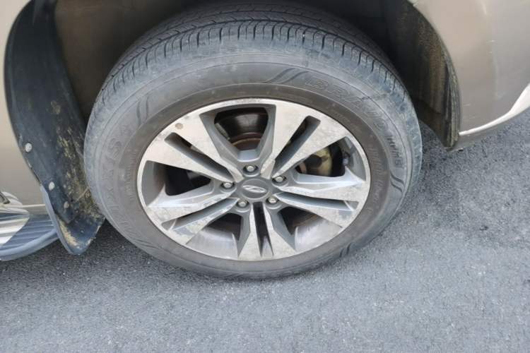 Used Chery Tiggo 3 2015 1.6L Manual Fashion Sport Edition Right Front Wheel Hub