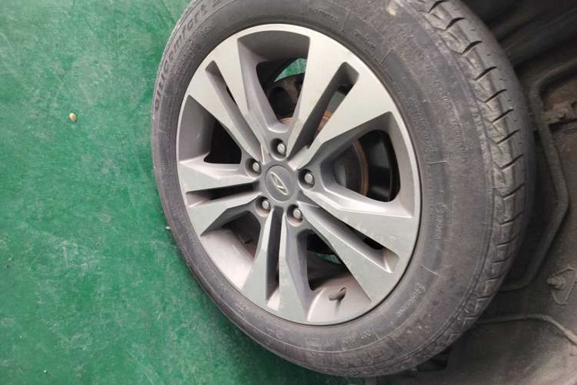 Used Chery Tiggo 3 2015 1.6L CVT ZhiShang Commemorative Edition Right Rear Wheel Hub