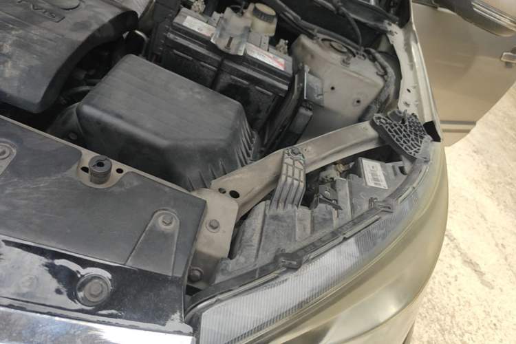 Used Chery Tiggo 3 2015 1.6L CVT ZhiShang Commemorative Edition Engine Bay Left