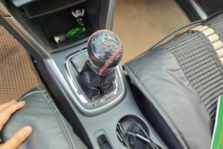 Used Chery Tiggo 3 2015 1.6L Manual Fashion Sport Edition Gear Lever