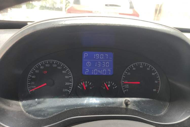 Used Chery Tiggo 3 2015 1.6L CVT ZhiShang Commemorative Edition Instrument Cluster