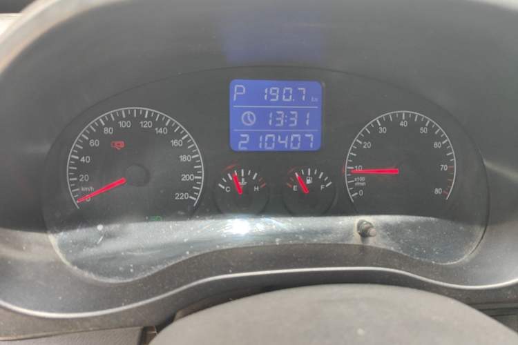 Used Chery Tiggo 3 2015 1.6L CVT ZhiShang Commemorative Edition Odometer Close Up