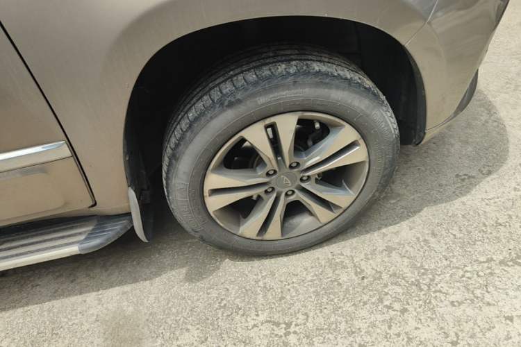 Used Chery Tiggo 3 2015 1.6L CVT ZhiShang Commemorative Edition Right Front Wheel Hub