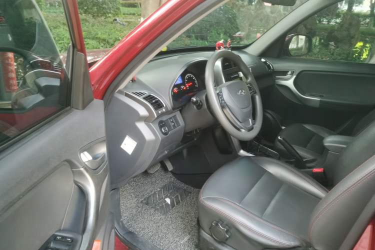 Used Chery Tiggo 3 2015 1.6L CVT ZhiShang Sport Edition Driver Seat