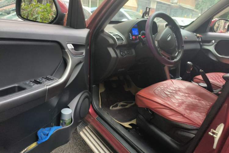 Used Chery Tiggo 3 2015 1.6L Manual Zhishang Commemorative Edition Driver Seat