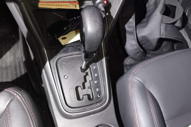 Used Chery Tiggo 3 2015 1.6L CVT ZhiShang Commemorative Edition Gear Lever