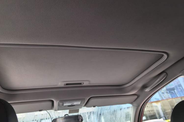 Used Chery Tiggo 3 2015 1.6L Manual Zhishang Commemorative Edition Headliner