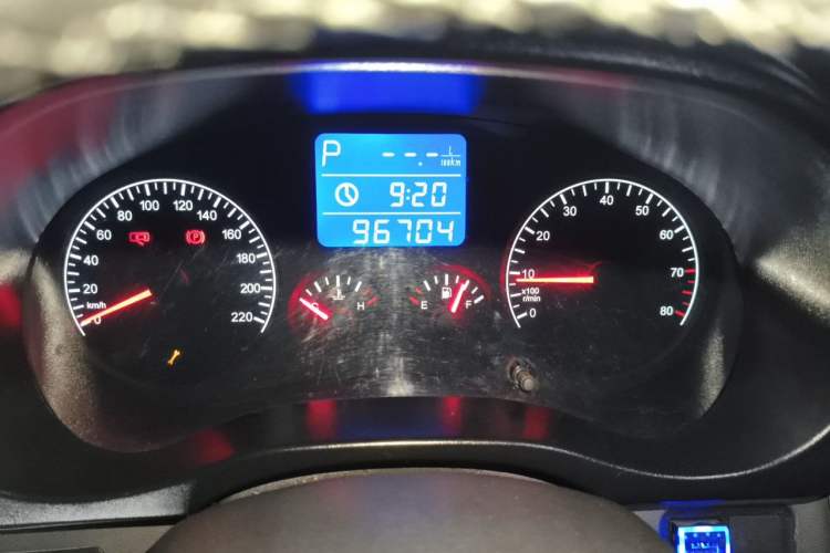 Used Chery Tiggo 3 2015 1.6L CVT ZhiShang Commemorative Edition Instrument Cluster