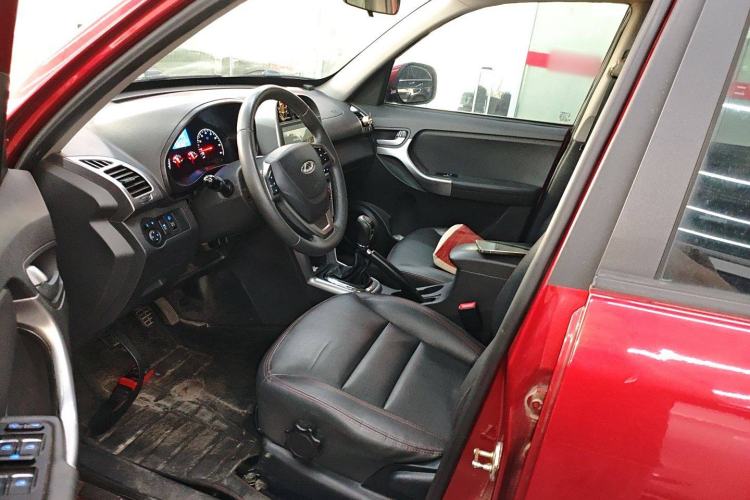 Used Chery Tiggo 3 2015 1.6L Manual Zhishang Commemorative Edition Interior 3