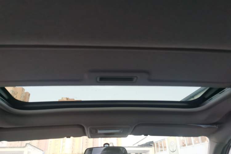 Used Chery Tiggo 3 2015 1.6L Manual Zhishang Commemorative Edition Interior 4