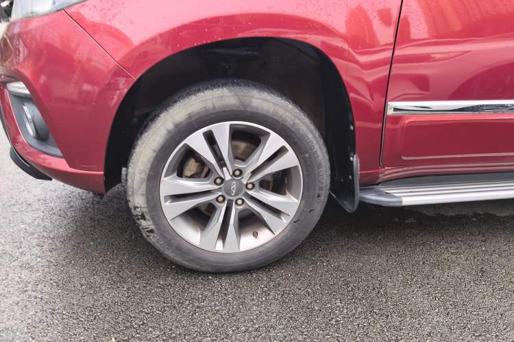 Used Chery Tiggo 3 2015 1.6L Manual Zhishang Commemorative Edition Left Front Wheel Hub