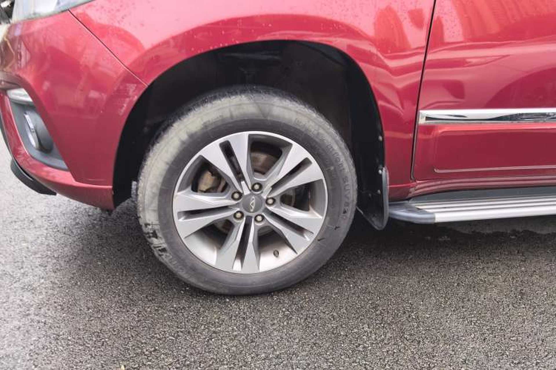 Used Chery Tiggo 3 2015 1.6L Manual Zhishang Commemorative Edition Left Front Wheel Hub