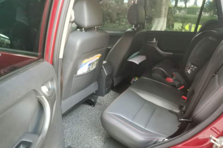 Used Chery Tiggo 3 2015 1.6L CVT ZhiShang Sport Edition Left Rear Seat