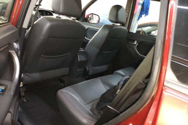Used Chery Tiggo 3 2015 1.6L Manual Zhishang Commemorative Edition Left Rear Seat