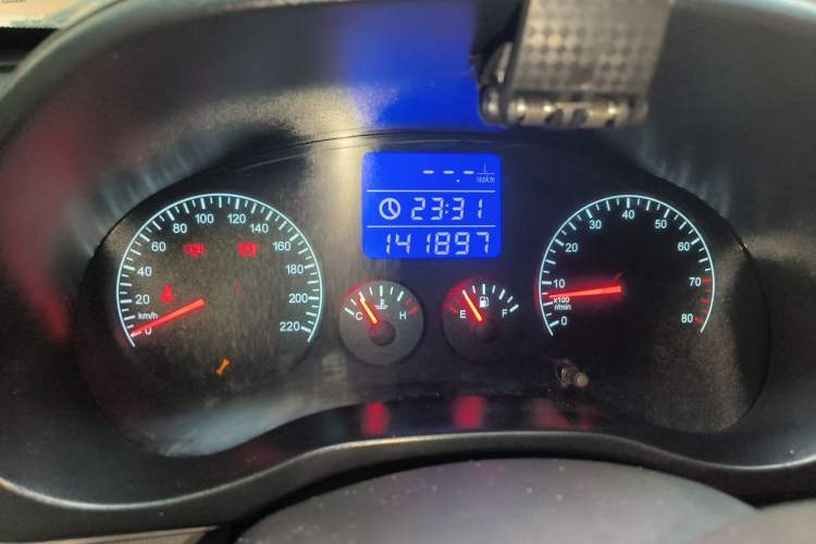 Used Chery Tiggo 3 2015 1.6L Manual Zhishang Commemorative Edition Odometer Close Up