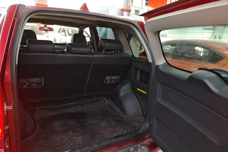 Used Chery Tiggo 3 2015 1.6L Manual Zhishang Commemorative Edition Trunk