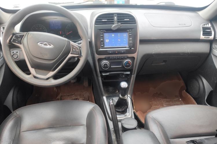 Used Chery Tiggo 3 2015 1.6L Manual Zhishang Sport Edition Center Console