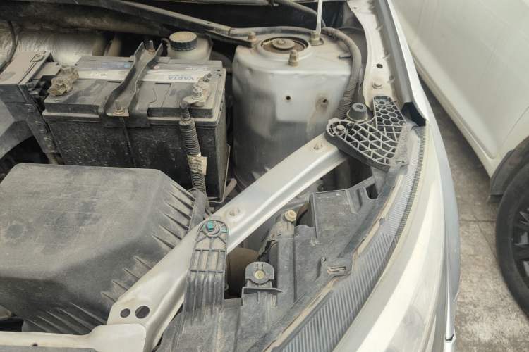 Used Chery Tiggo 3 2015 1.6L Manual Zhishang Sport Edition Engine Bay Left