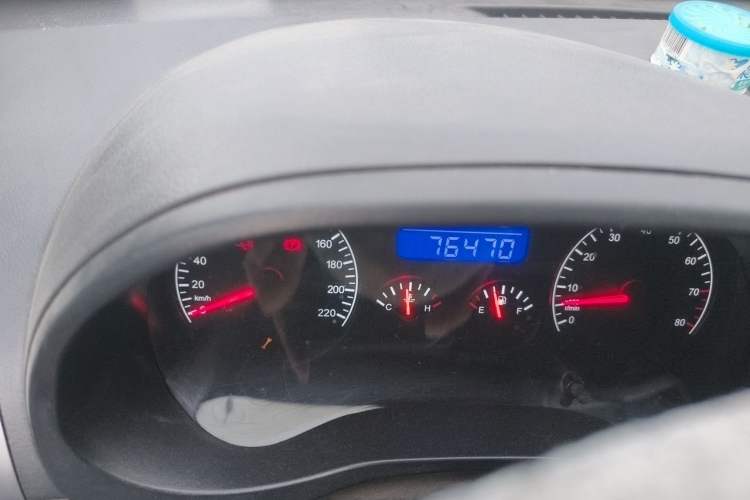 Used Chery Tiggo 3 2015 1.6L Manual Luxury Sport Edition Odometer Close Up