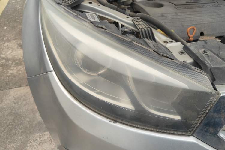 Used Chery Tiggo 3 2015 1.6L Manual Zhishang Sport Edition Right Front Headlight