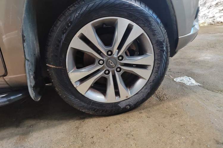 Used Chery Tiggo 3 2015 1.6L Manual Zhishang Commemorative Edition Right Front Wheel Hub