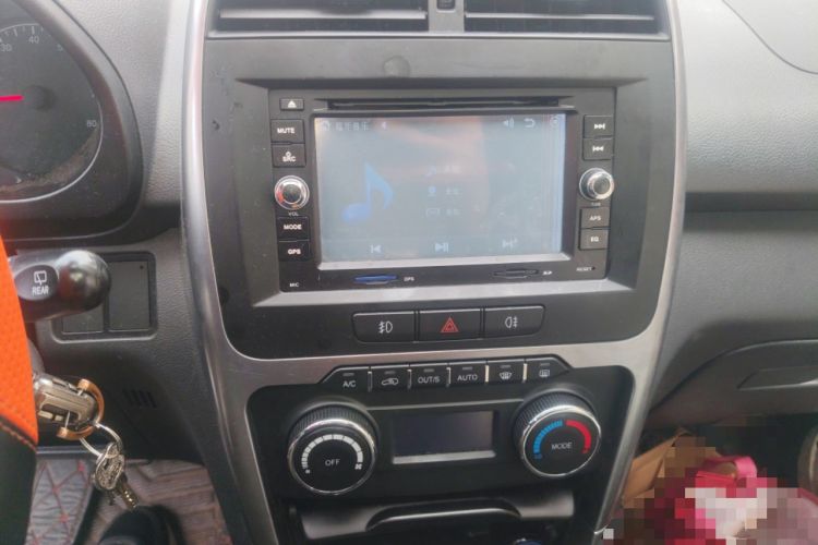 Used Chery Tiggo 3 2015 1.6L CVT ZhiShang Commemorative Edition Audio And AC Panel