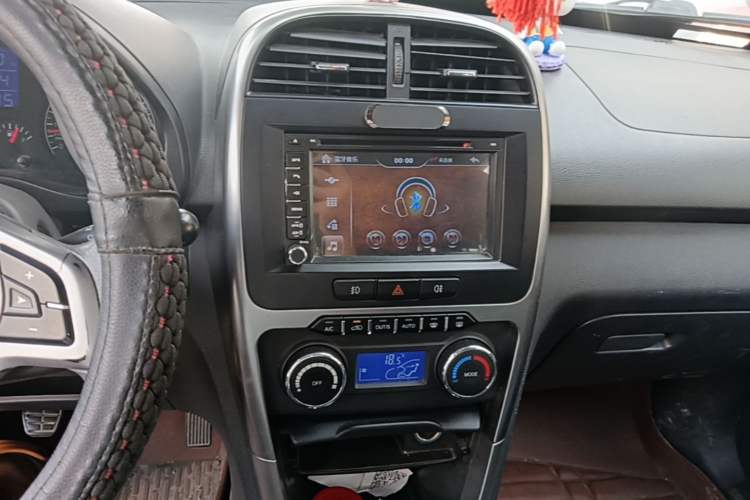 Used Chery Tiggo 3 2015 1.6L Manual Zhishang Sport Edition Audio And AC Panel