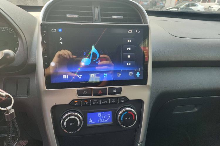 Used Chery Tiggo 3 2015 1.6L CVT ZhiShang Commemorative Edition Audio And AC Panel