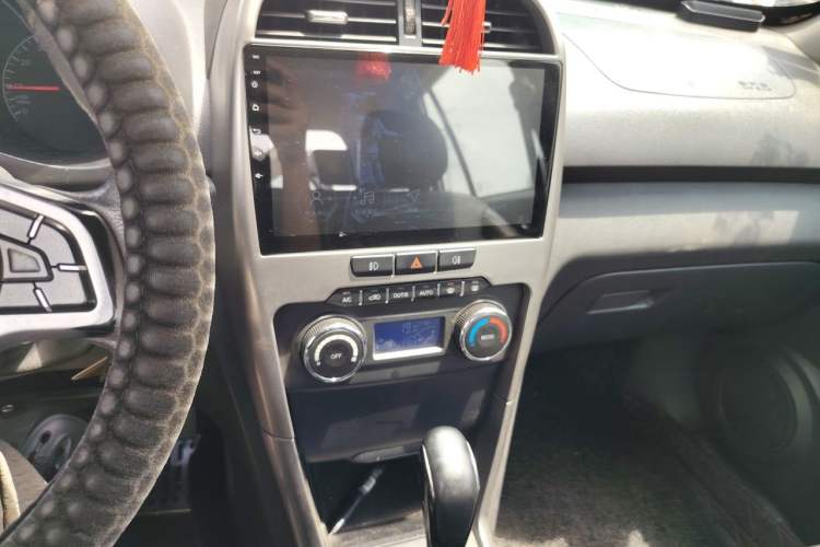 Used Chery Tiggo 3 2015 1.6L CVT ZhiShang Sport Edition Audio And AC Panel