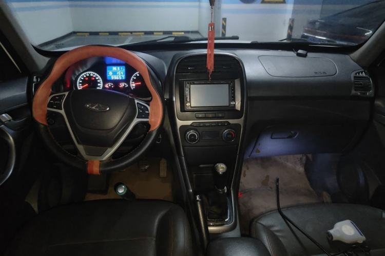 Used Chery Tiggo 3 2015 1.6L Manual Zhishang Sport Edition Center Console