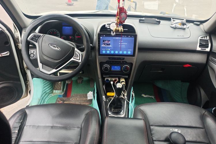 Used Chery Tiggo 3 2015 1.6L Manual Zhishang Sport Edition Center Console