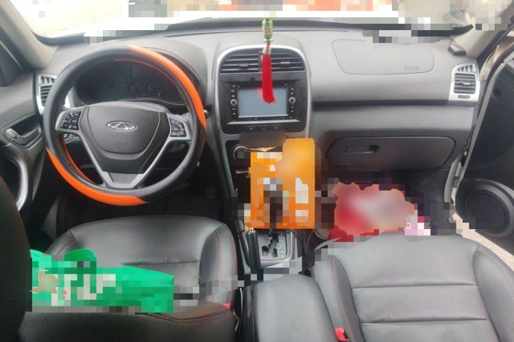 Used Chery Tiggo 3 2015 1.6L CVT ZhiShang Commemorative Edition Center Console