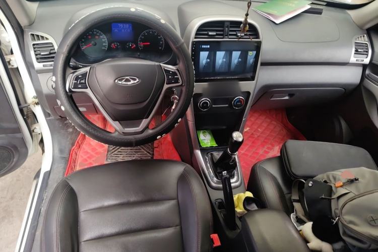 Used Chery Tiggo 3 2015 1.6L Manual Zhishang Sport Edition Center Console