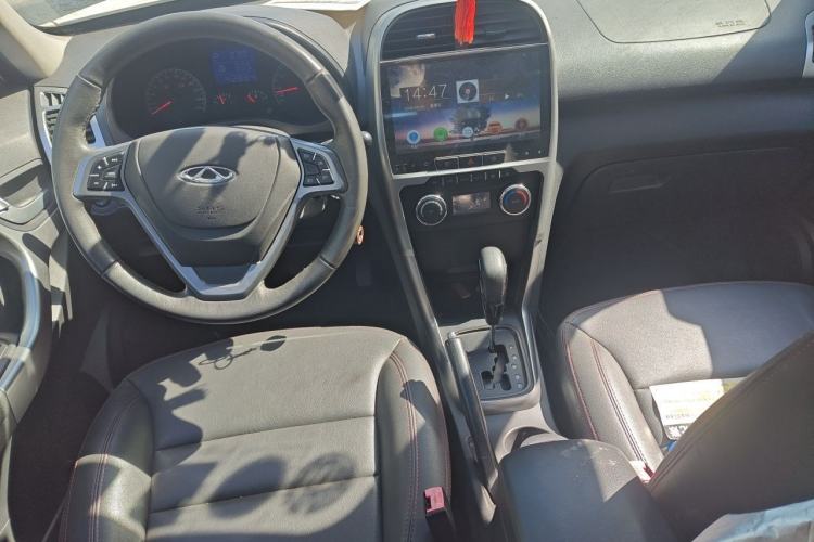Used Chery Tiggo 3 2015 1.6L CVT ZhiShang Commemorative Edition Center Console