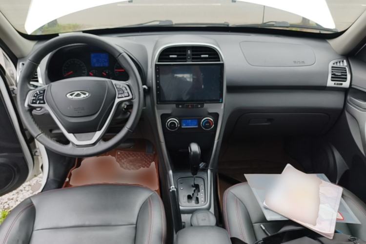 Used Chery Tiggo 3 2015 1.6L CVT ZhiShang Commemorative Edition Center Console
