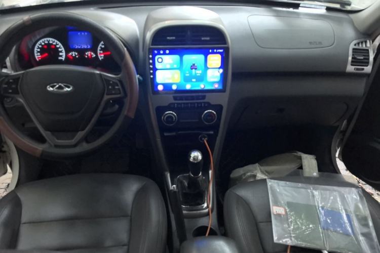 Used Chery Tiggo 3 2015 1.6L Manual Zhishang Sport Edition Center Console