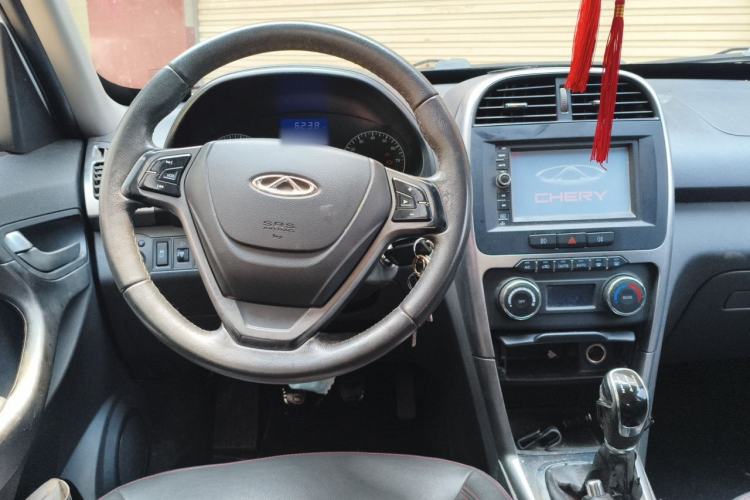 Used Chery Tiggo 3 2015 1.6L Manual Zhishang Sport Edition Center Console
