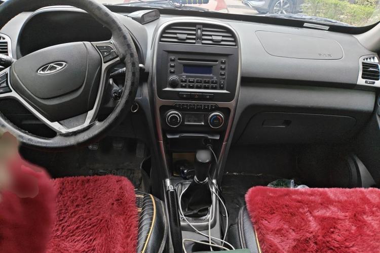 Used Chery Tiggo 3 2015 1.6L Manual Zhishang Sport Edition Center Console