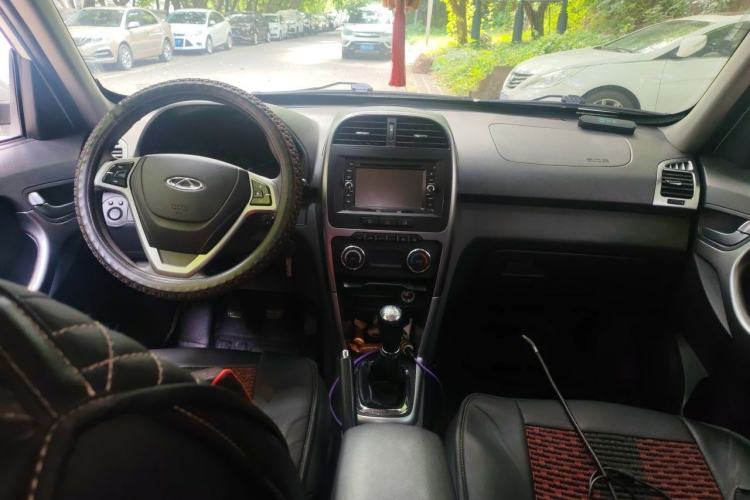 Used Chery Tiggo 3 2015 1.6L Manual Zhishang Sport Edition Center Console