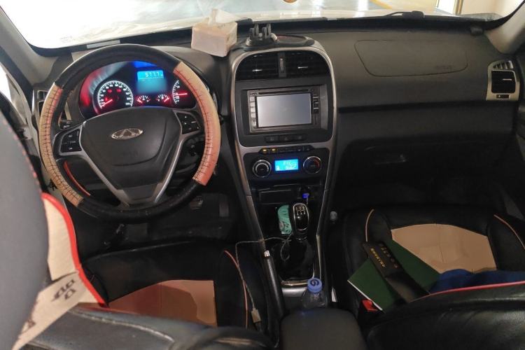 Used Chery Tiggo 3 2015 1.6L Manual Zhishang Commemorative Edition Center Console