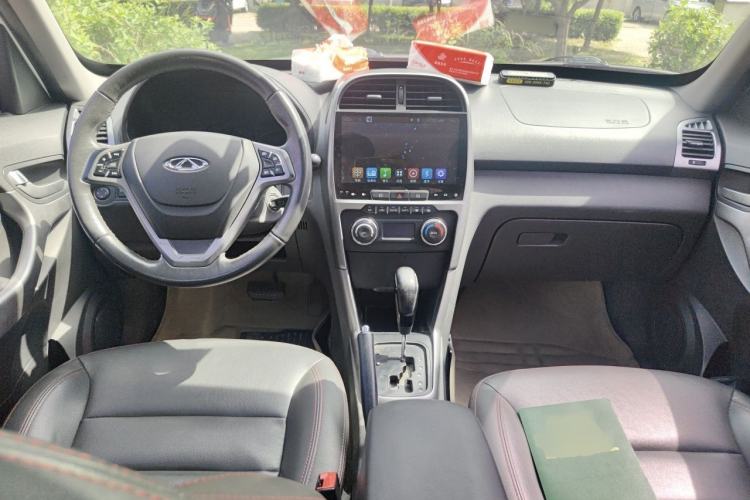Used Chery Tiggo 3 2015 1.6L CVT ZhiShang Commemorative Edition Center Console