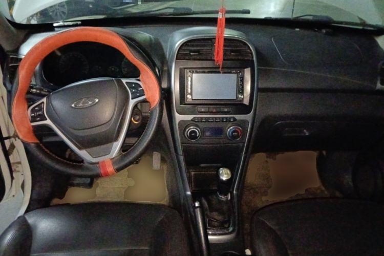 Used Chery Tiggo 3 2015 1.6L Manual Zhishang Sport Edition Center Console