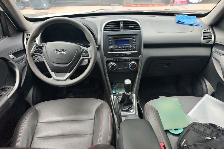 Used Chery Tiggo 3 2015 1.6L Manual Zhishang Sport Edition Center Console